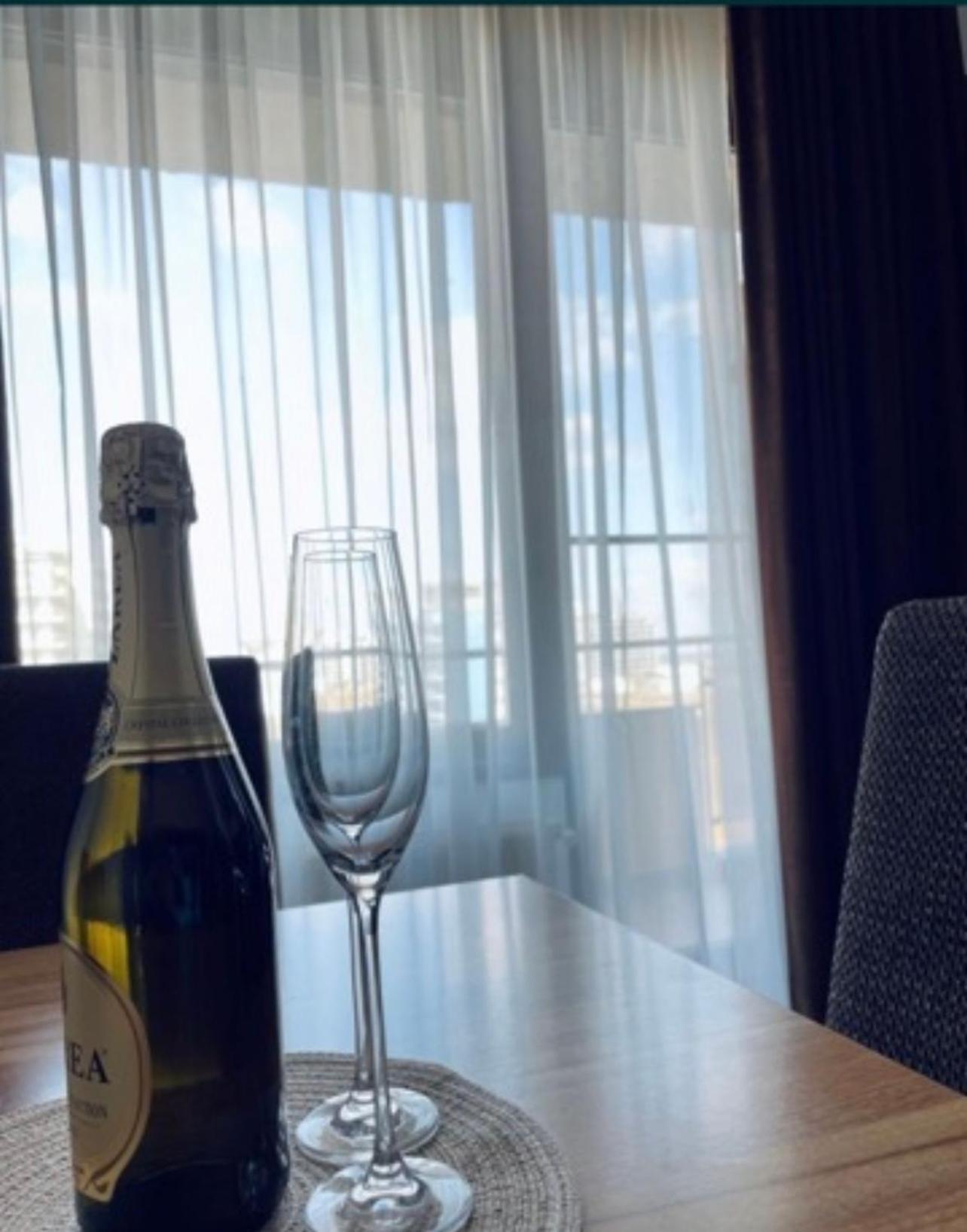 Zenstay Summerland Mamaia Exteriör bild