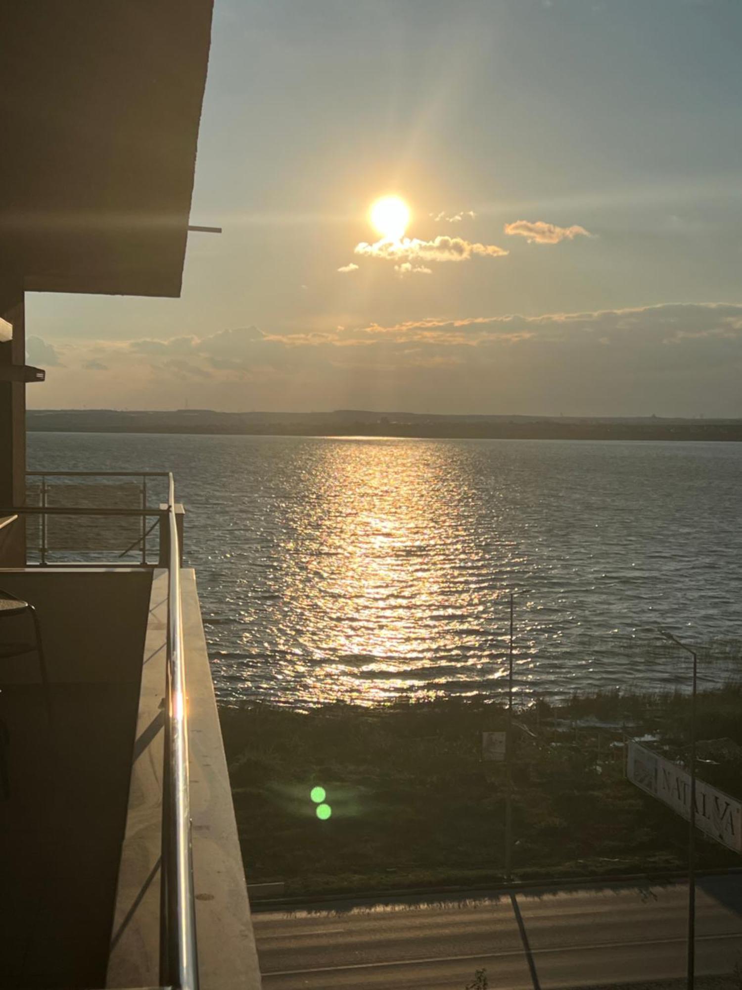 Zenstay Summerland Mamaia Exteriör bild